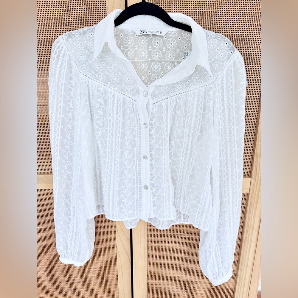 Zara Flower Eyelet Embroidered Cropped White Lace Button-Up Cotton Blouse sz M